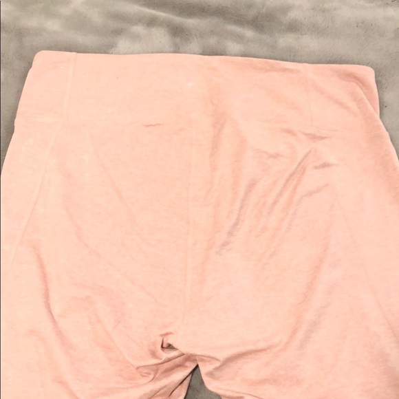 High Rise Compression Crop - Picture 4 of 4